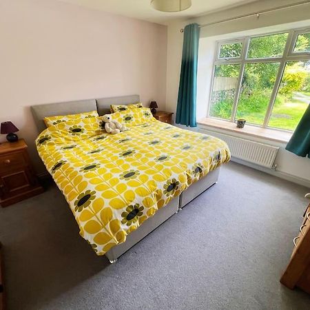 Self-Contained Ensuite Double Or Twin Bedroom In Pentir Bangor  Exterior foto